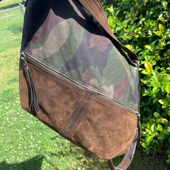 Rough & Tumble large Hobo Bag - Picture 4 of 6